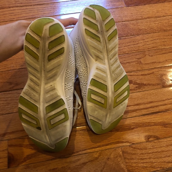 White APL Tech Loom Pro women’s sneakers size 6.5 - Picture 7 of 9